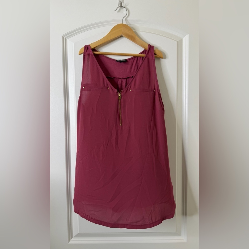 Express Women's Sleeveless Burgundy Half-zip Work Top